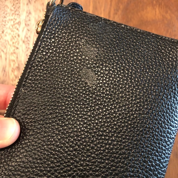 Coach wristlet black gold good condition - Picture 2 of 5